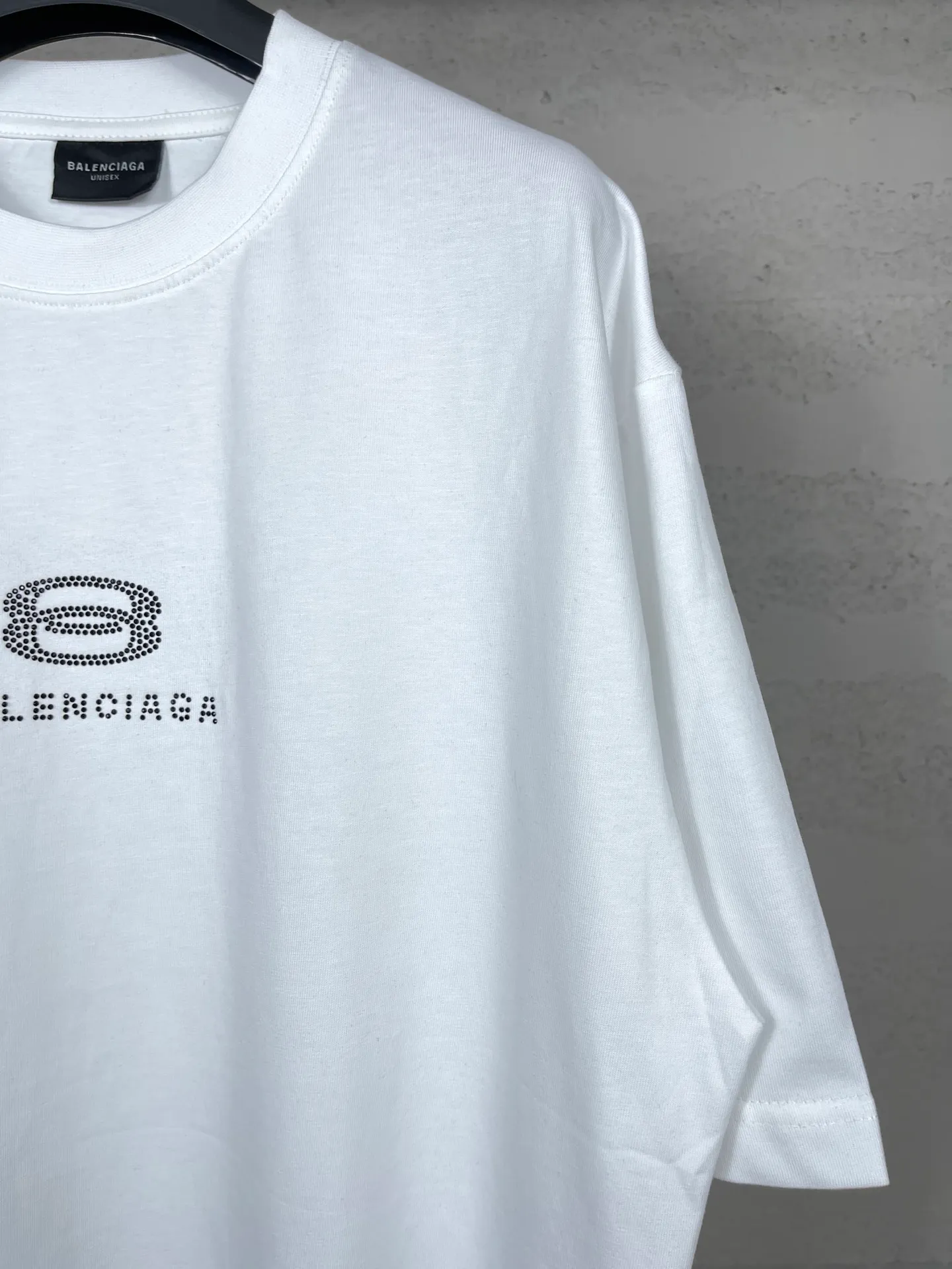 【 . Quality】BALENCI*GA/ BALENCI*GA#New Arrival， Classic LOGO T . ZP . 260 ， . . . . Color Change。 。 ， ， 。 。 。 . OS . Same Style ：BL 223355 ：Black.White Size：XS L